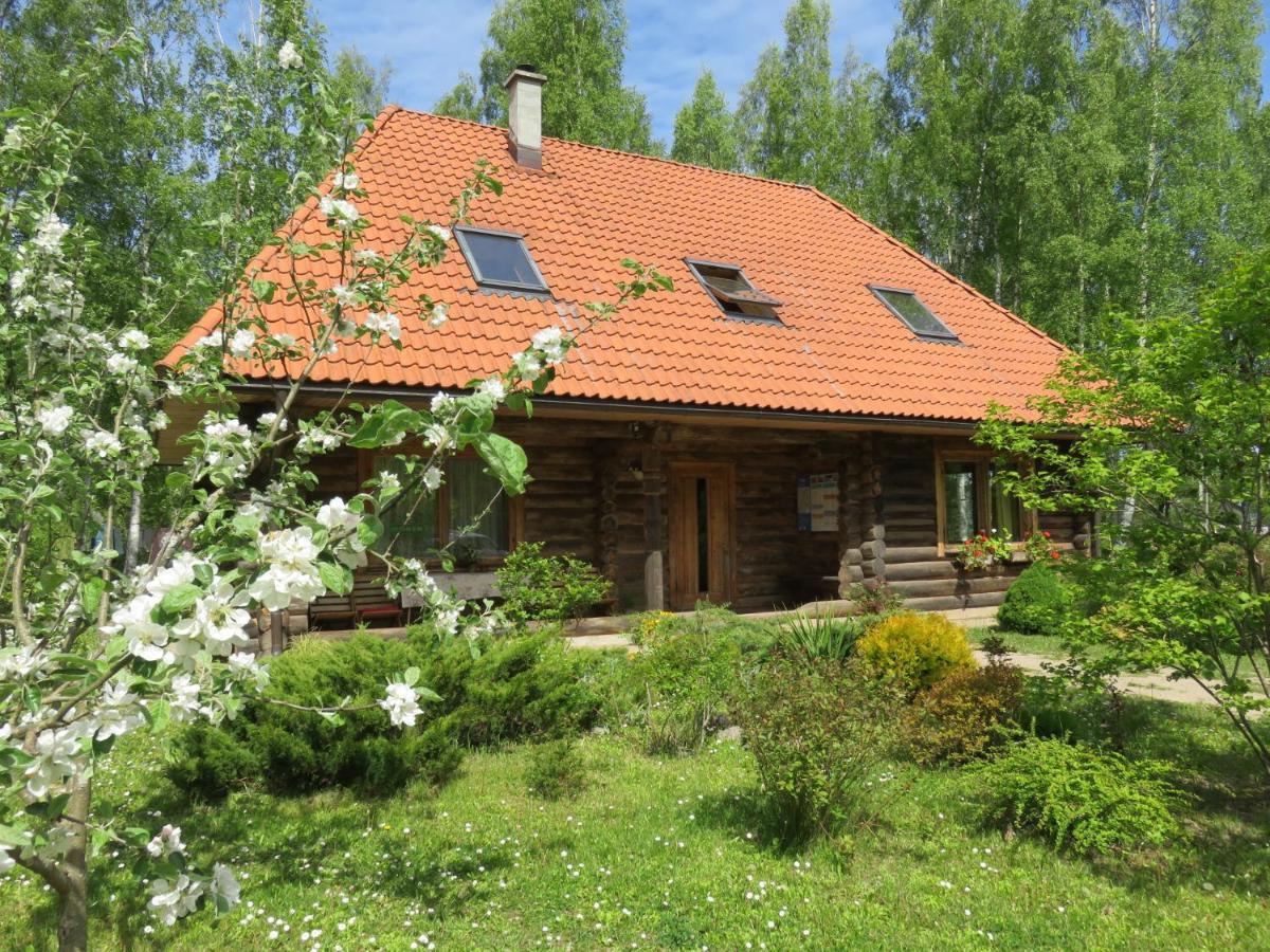 Guest House Leveri Valgalciems Exterior photo