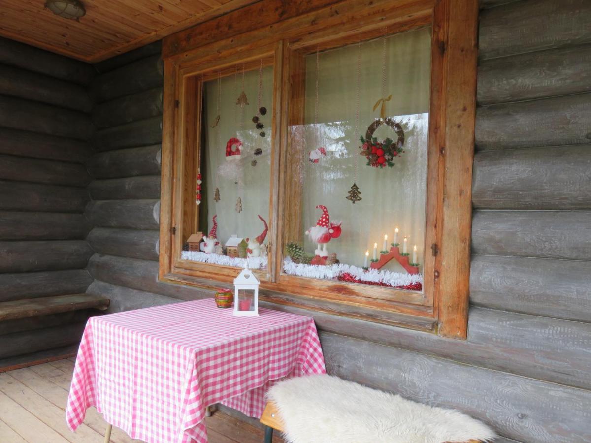 Guest House Leveri Valgalciems Exterior photo